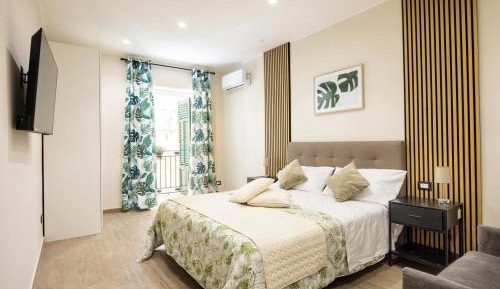 Superior One-Bedroom Apartment with Balcony