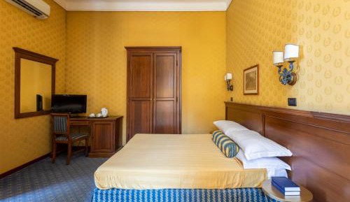 Classic Quadruple Room