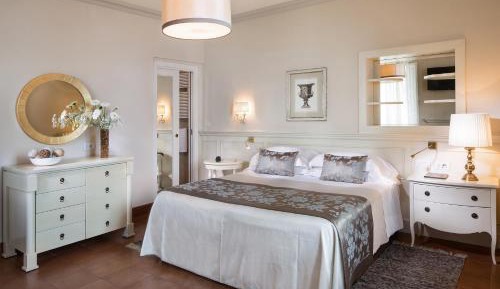 Double or Twin Room with Sea View