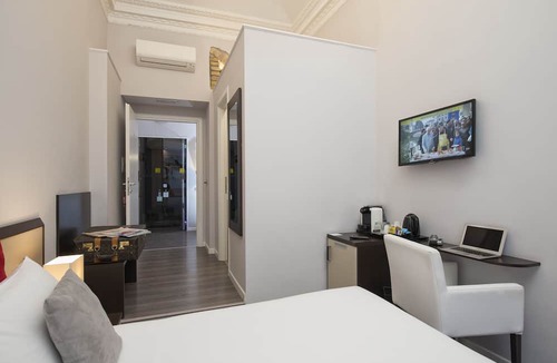 Roman Ghetto Bed & Breakfast | Arenula Suites