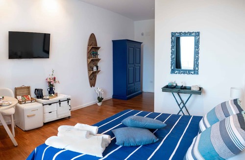 Vittorio Emanuele Bed & Breakfast | Mareluna Rooms