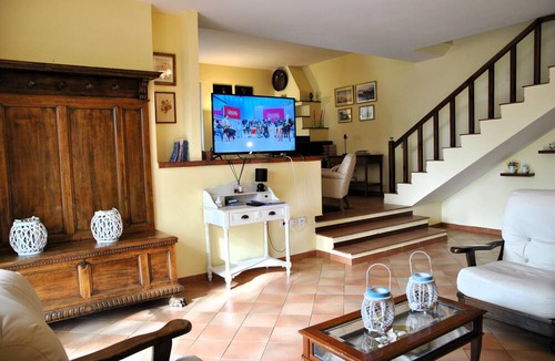 Itri Villa | Villa Vallereale Beautiful Garden and Private Pool 9 km From Sperlonga