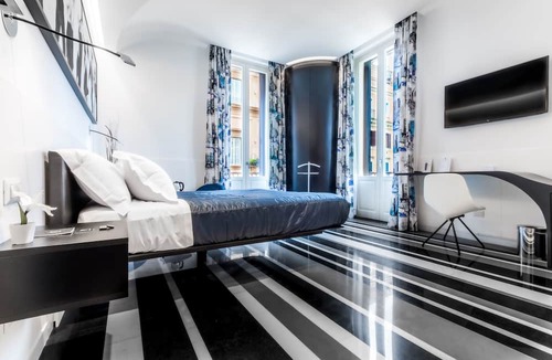 Rione II Trevi House | V-Accommodation IV Fontane