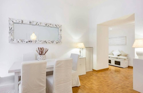 Rione VII Regola Apartment | Imperial Forum