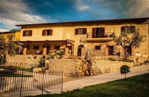 Arpino House | Il Casale della Regina