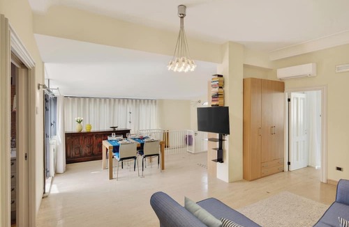 Sorrento Historic Centre Apartment | Family 2 bedroom Apartment Terrace Sorrento Centre