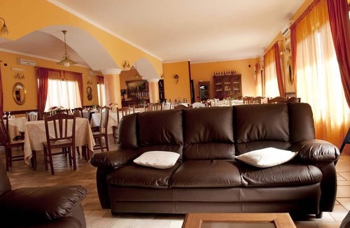 San Pietro Infine Hotel | Hotel Ristorante Villa Pegaso