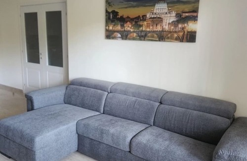 Quartiere XIII Aurelio House | Elegant Apartment Near Vatican with spacious balcony