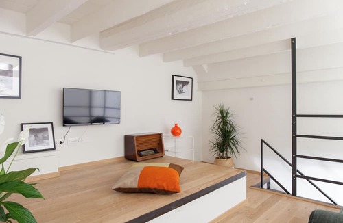 Santa Maria Novella Apartment | Bright 3 Bed Rooms Orti Oricellari