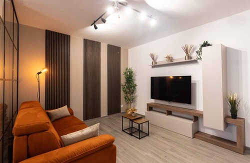 Quartiere XXIII Alessandrino Apartment | Urban Chic 2 Luxury Suites Apartment