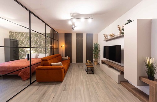 Quartiere XXIII Alessandrino Apartment | Urban Chic 2 Luxury Suites Apartment