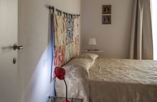Laterina Apartment | Lovely apartment for 5 people with pool, A/C, WIFI, TV, panoramic view and parking, close to Are...