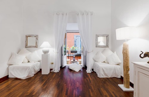Rione VI Parione Apartment | Charme Pettinari 11 people