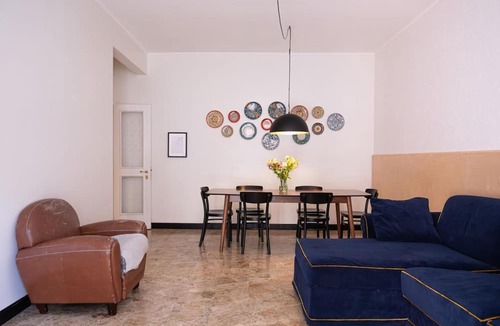 Gianicolense Apartment | Spacious and bright apartment in the strategic point between Trastevere and Testaccio.Situated in the building on the first floor with lift and the doorman.The house has a very comfortable subdivision of the spaces offering the bedrooms their privacy.Ent