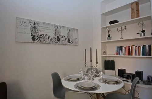 Quartiere XIII Aurelio Apartment | Vatican corner Family Apartment 3BD 2 BA