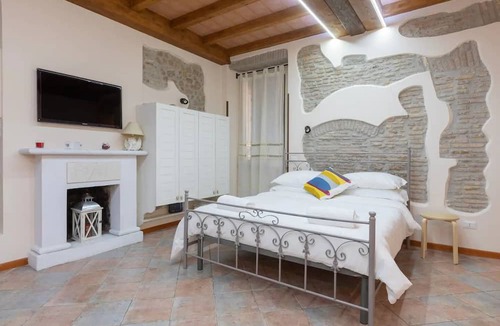 Repubblica Apartment | Rione di Roma Center Apartment
