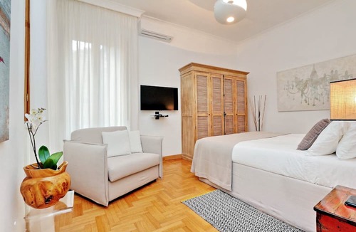 Rione IV Campo Marzio Apartment | 2 Apartments same building Piazza del Popolo 1+3