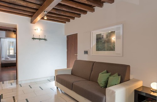 Rione XI Sant'Angelo Apartment | Bella Elena apartment - Jewish Ghetto
