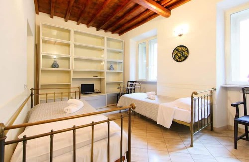 Rione VI Parione Apartment | Vittorio Emanuele by Interhome