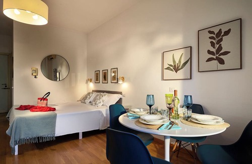 Quartiere XIII Aurelio Apartment | Sunny apartment, St. Peter's view, safe parking