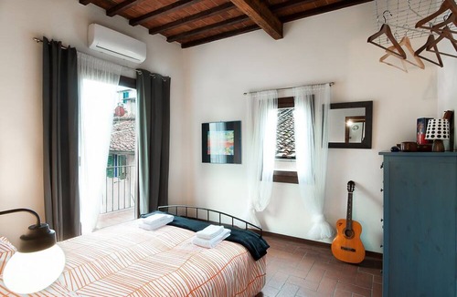 Duomo Apartment | Apartment with balcony perfect for couples and families