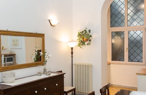 Rione XVIII Castro Pretorio Apartment | Large apartment located on Via Milazzo, a short walk from Termini Station