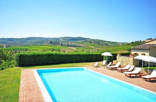 San Casciano in Val di Pesa Apartment | Nice apartment for 4 people with pool, A/C, WIFI, TV and pets allowed, close to Greve In Chianti