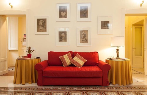 Rione XI Sant'Angelo Apartment | Ghetto Garden Apartment