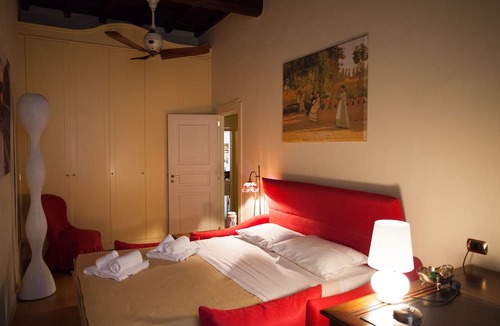 Rione XIV Borgo Apartment | Vatican luxury home Terrazzo, 2 bedrooms 2 bathrooms a 50 yds from S.Pietro