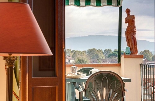Santissima Annunziata Apartment | Apartment with a wonderful view