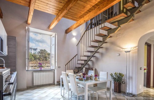 Sorrento City Centre Apartment | AMORE RENTALS - Apartment Caruso in Piazza Tasso with Air Conditioning, WI-FI