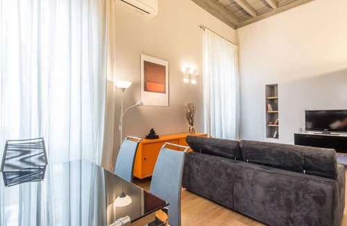 Monti Apartment | Luxury Fori Imperiali Flat