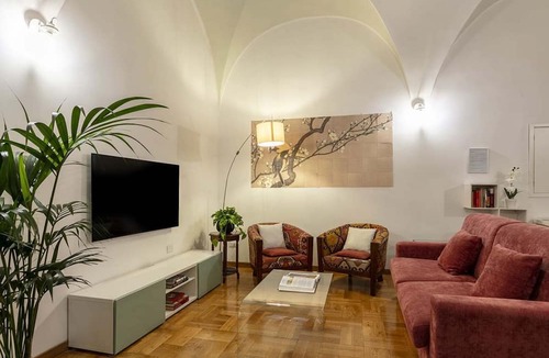 Rione V Ponte Apartment | ROMAC Coronari near Navona with fitness room and sauna