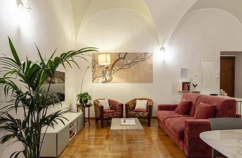 Rione V Ponte Apartment | ROMAC Coronari near Navona with fitness room and sauna
