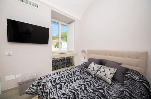 Panza House | Tenuta C'est la Vie