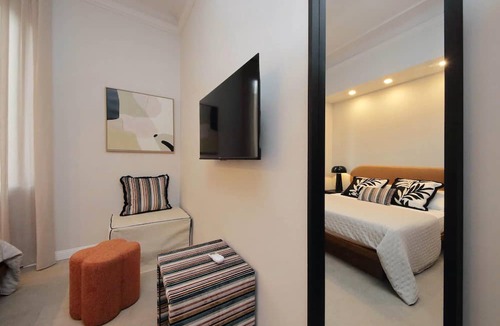 Trastevere Apartment | Trastevere E by Flatinrome