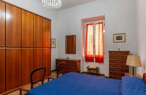 Flaminio Apartment | GuestHost - Cozy apartment of about 100 sqm, able to accommodate up to 4 people, located on the fourth floor of a building with a lift (NOT suitable for disabled people).The property is located in the Flaminio district, close to the Lungotevere, in a wel