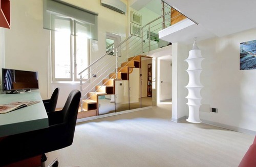 Rione IV Campo Marzio Apartment | MARGUTTA LOFT FOR SMART WORKER