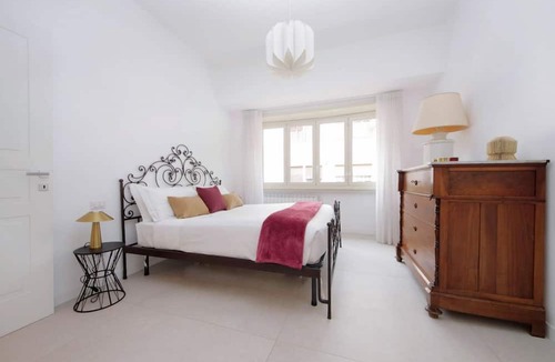 Trionfale Apartment | Welcome in Vatican vista apartment with Balcony