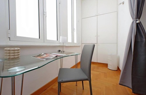 Rione XI Sant'Angelo Apartment | Exclusive Historic Ghetto Flatinrome