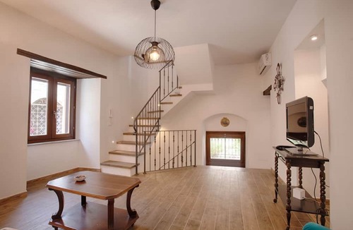 Erice Apartment | GuestHost - Erice's Lovely Apartment with Balcony and Terrace