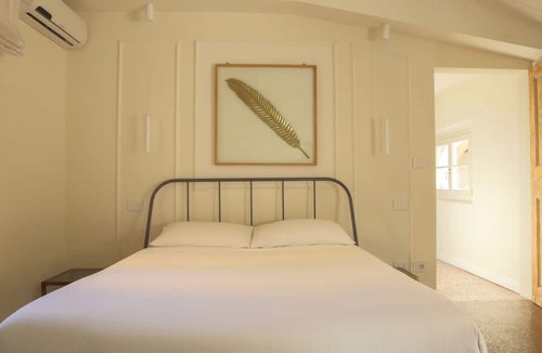 Historic Center Apartment | Luxury apartment in an 18th century building, very central but quiet