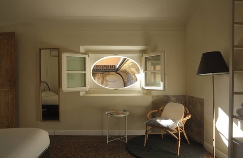 Historic Center Apartment | Luxury apartment in an 18th century building, very central but quiet