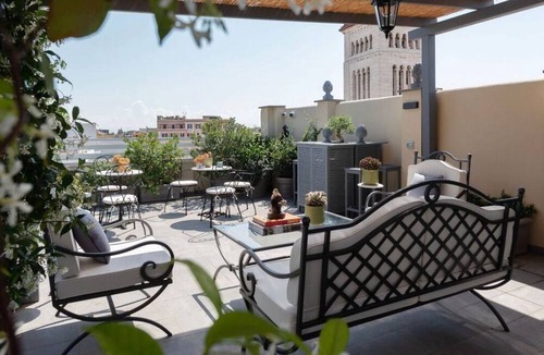 Rione XVI Ludovisi Apartment | Toscana 6 - FromHometoRome