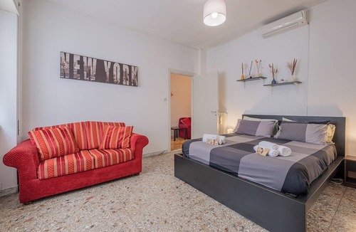 San Giovanni Apartment | Basilica of St. John Lateran 1Bedr - 5 minutes Station A/C