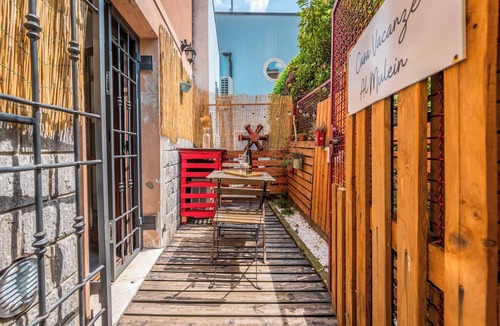 San Faustino-Madonnina-Quattroville Apartment | [DOWNTOWN MODENA WITH PARKING AND SMALL GARDEN] AT THE MULEIN