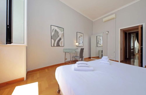 Rione XI Sant'Angelo Apartment | Luxury home in the Ghetto's heart