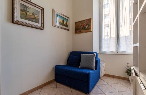 San Lorenzo Apartment | GuestHost - Apartment located on the second floor, of six in total, of a building with a lift (NOT suitable for disabled people).In 50 m2 of space it accommodates two people.In the San Lorenzo area, the apartment is located about 15 minutes walk from Ter