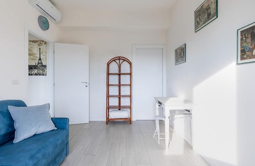 Fossolo Apartment | Charming Mazzini Apartment by Wonderful Italy