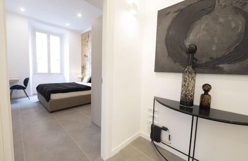 Repubblica Apartment | Splendor Eternal 3 BR Apartment in the City Center